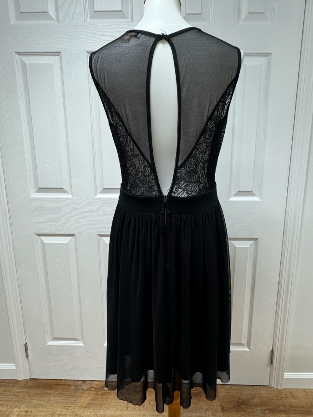Mystic Black Cocktail Black Dress - Size L. - Picture 2 of 11